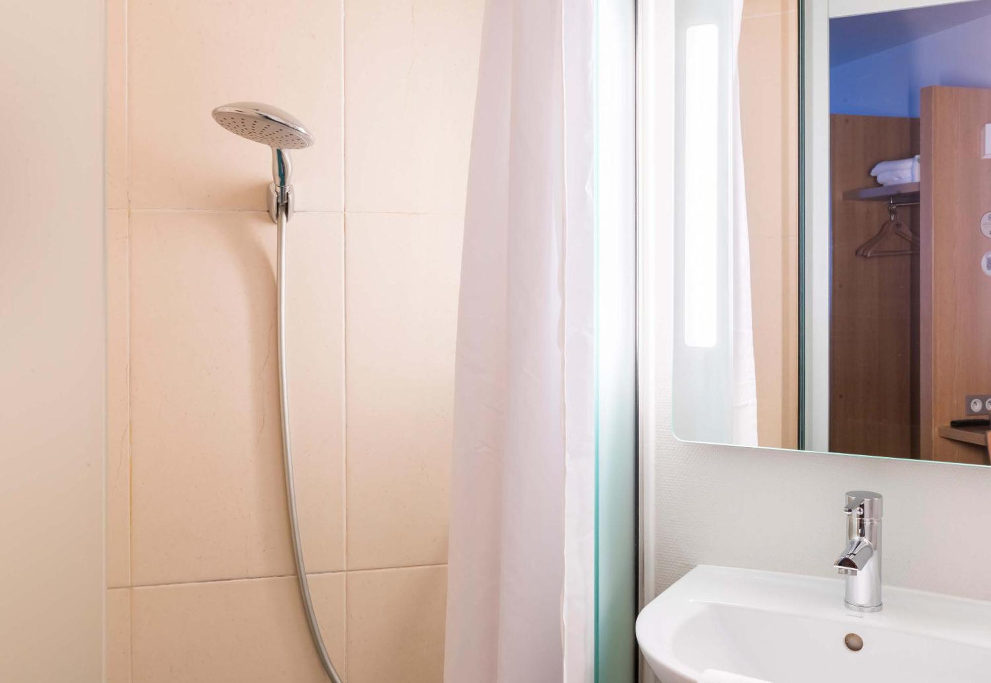 B&B Hotel Bourges 1 Екстер'єр фото